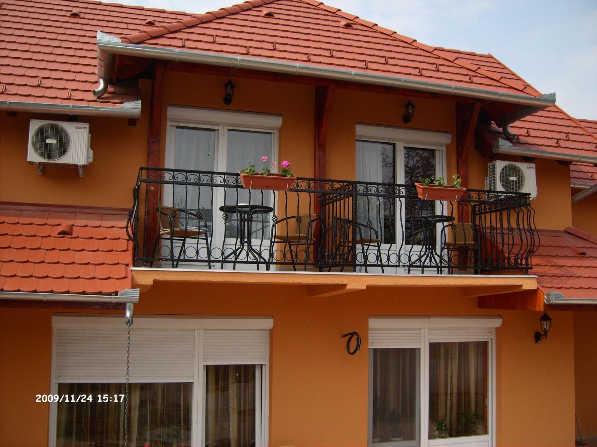 Gal Apartmanhaz Harkány Εξωτερικό φωτογραφία